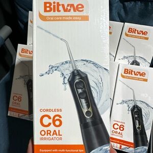 Bitvae C6 Cordless Oral Irrigator - Black brandnew sealed